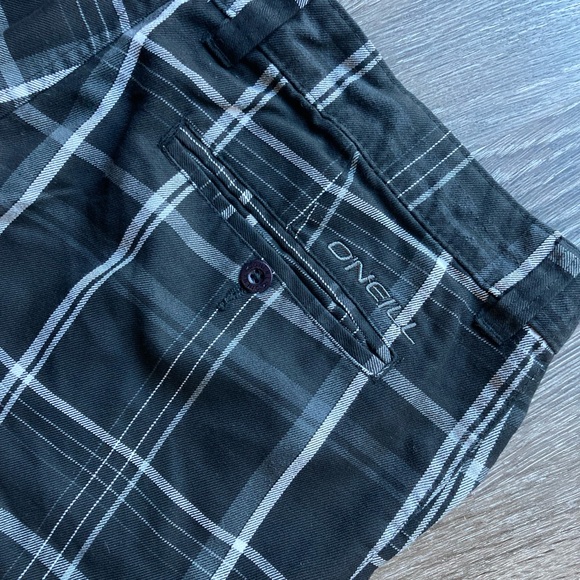 O'Neill Checkered Shorts - Picture 3 of 10